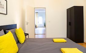 One Bedroom Apartment Berlin Neukoelln